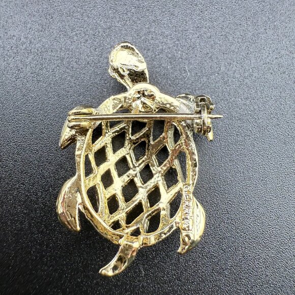 Gold-Tone Gerrys Turtle Brooch Pin With Openwork Shell Design Vintage Jewelry - Picture 3 of 5